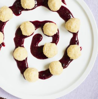 Sweet Millet Balls with Mixed Berries Sauce - This sweet millet-based dessert is unique on its own. If they accompanied by a fruity sauce with a hint of cinnamon, they can be really mouth-watering.