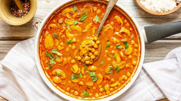 18 Budget Meals That Prove You Don’t Need Meat to Eat Well