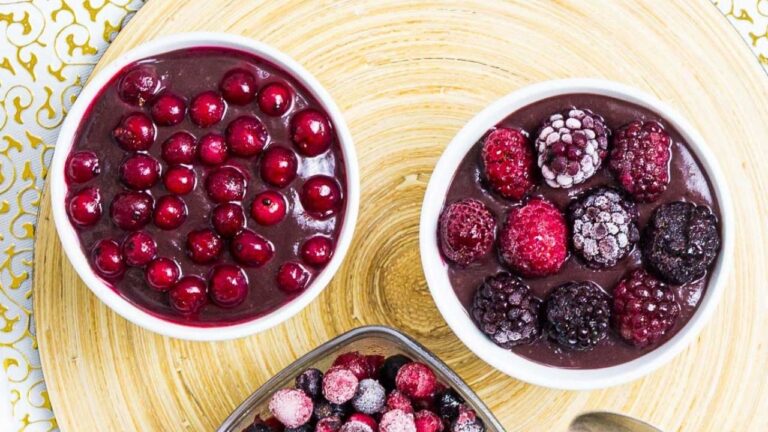 15 Easy Desserts That Skip the Decorative Frosting