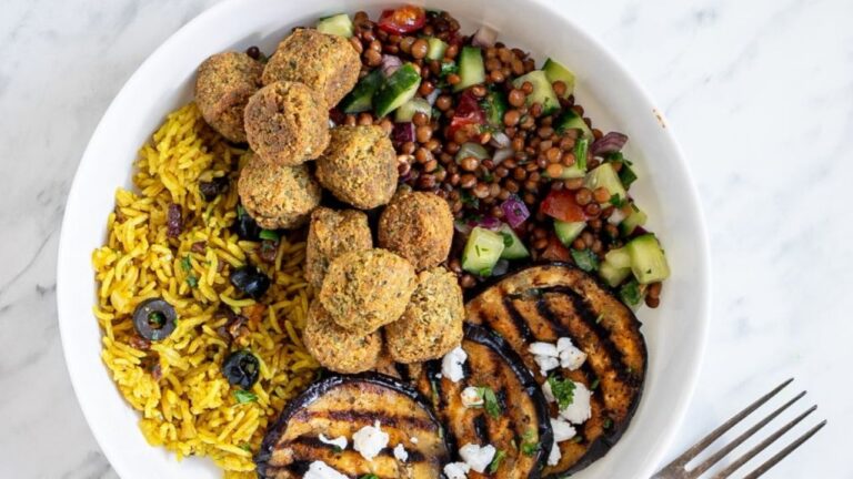 20 Pantry-Staple Suppers Built on Beans and Grains