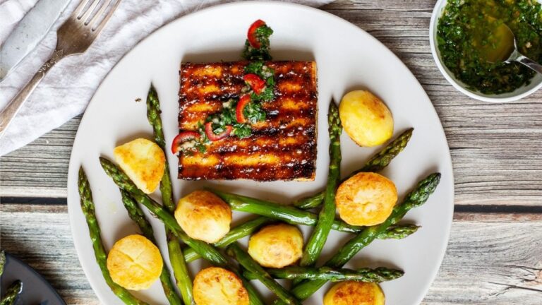 18 Elegant Easter Showstoppers That Will Be the Absolute Star of the Table