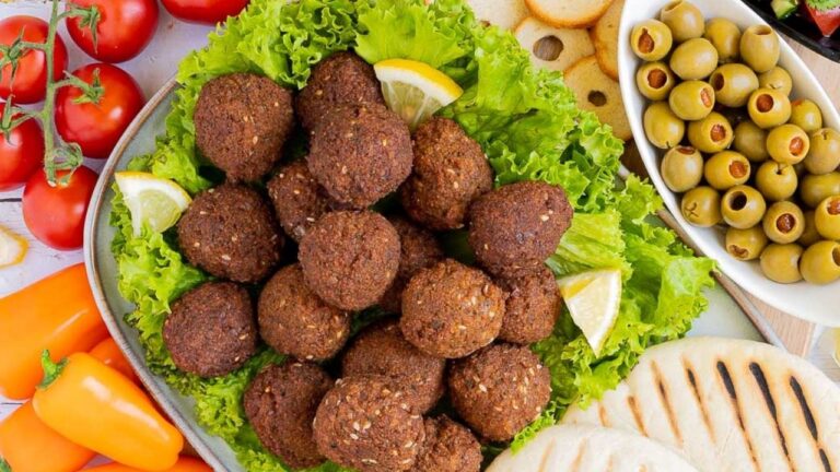 22 Easy-to-Serve Potluck Favorites Everyone Loves