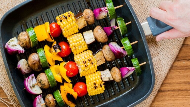18 On-the-Go Snacks That Don’t Spike Your Sugar