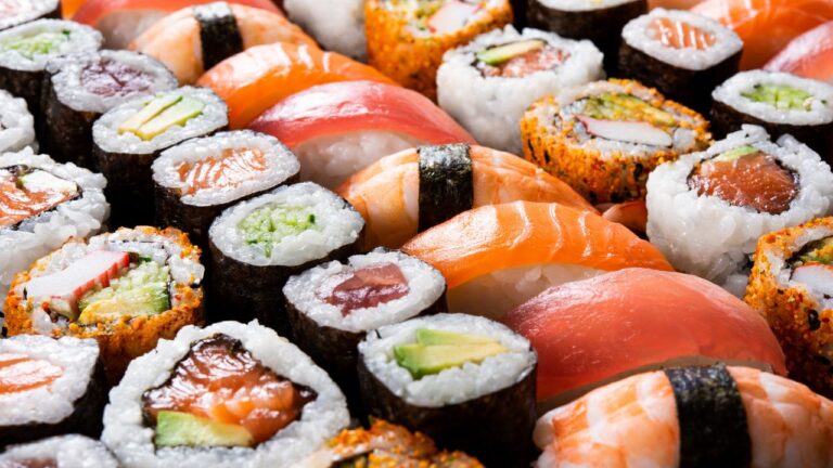 I Organized a ‘Secret’ Sushi Dinner for the Seafood Lovers. The Allergic Friend Is Furious.