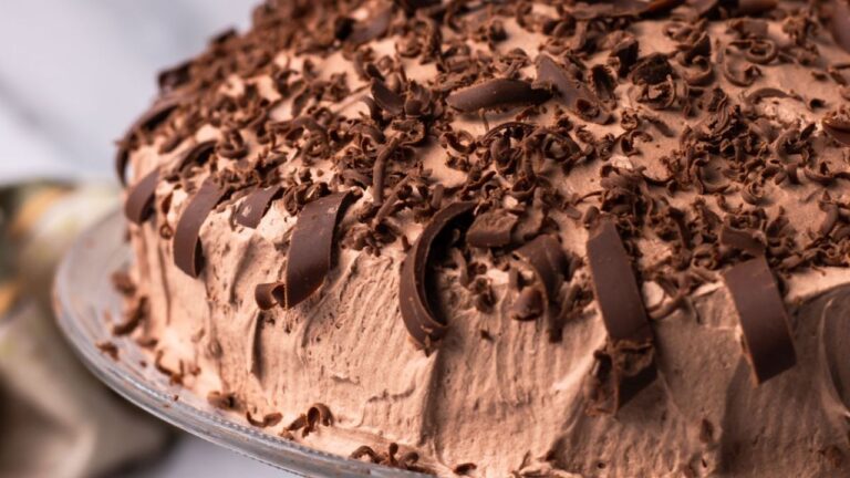 22 Potluck Crowd-Pleasers with Easy Serving