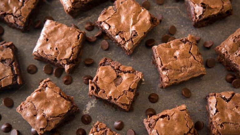 Roommate Ate My Pizza, So I Mistakenly Ate Her Whole Pan of Brownies and Baked a Fake Batch to Fix It