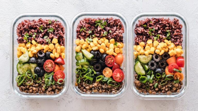 My Mom Told My Brother to Eat All My Meal-Prepped Food Then Called Me Rude for Complaining