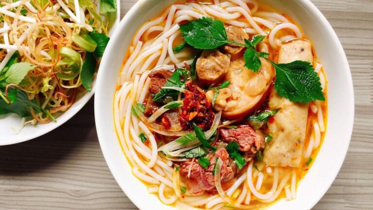 Manager Offered to ‘Comp’ the Ramen We Never Received After We Waited 40 Minutes. So We Left Without Paying the Bill.