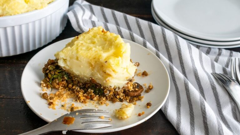 I Refused to Share My Non-Vegan Shepherd’s Pie With My Flatmate’s Vegan Pregnant Girlfriend, Then She Fumed