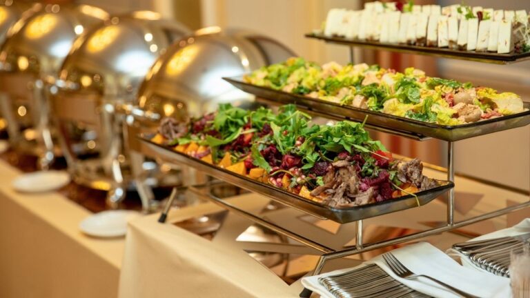 I Skipped the Wedding Buffet Due to Cross-Contamination Risks. The Bride Was ‘Appalled’ I Brought Safe Food.