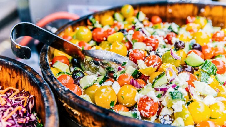 What the Color of Your Food Says About Its Nutrition (And Its Marketing)