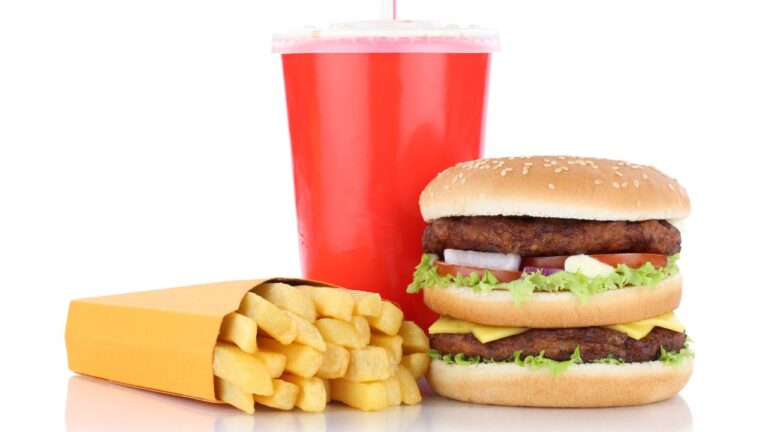 10 Shocking Fast Food Habits Emptying Your Wallet