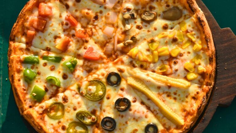 10 Unusual Pizza Toppings That Taste Amazing