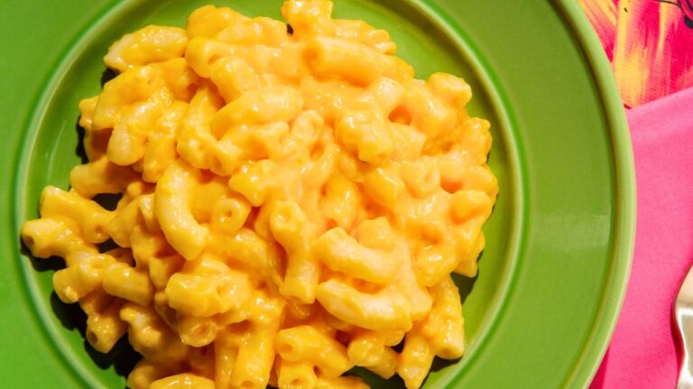 Girlfriend Only Eats Pizza and Boxed Mac. Now She’s Banning Me from Cooking Healthy Meals.