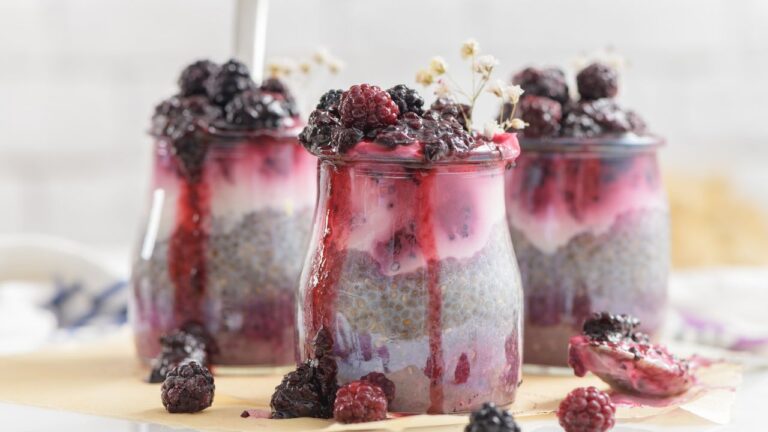 14 Soothing Nighttime Snacks to Stabilize Blood Sugar and Drift Into Restful Sleep