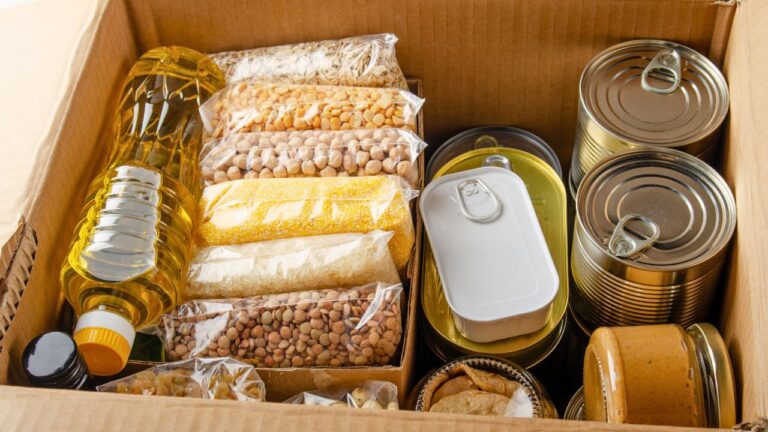 15 Vital Foods Every Emergency Kit Needs