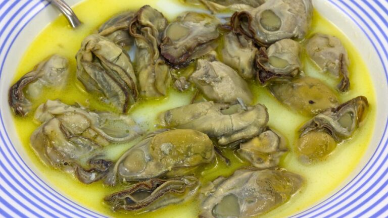 15 Delicious Roaring 1920s Street Foods You Have to Taste to Believe