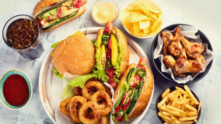 10 Fast Food Habits Draining Your Wallet More Than You Realize