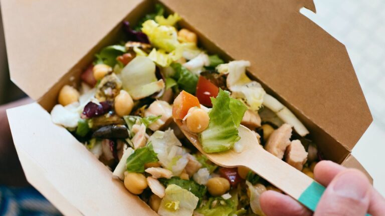 10 Fast Food Options for Quick, Balanced Bites