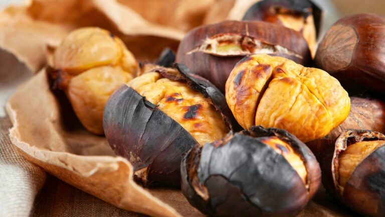 14 Fall Foods That Are Way More Fun to Eat With Your Hands