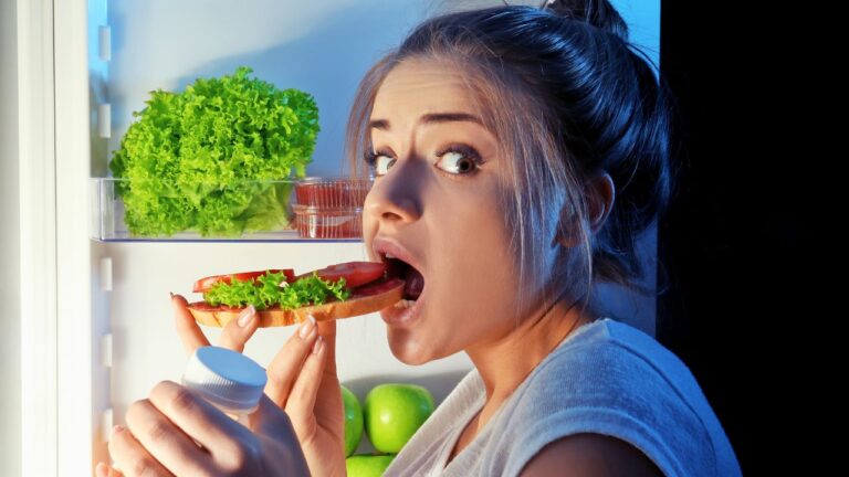 14 Sneaky Eating Habits That Are Hard to Shake