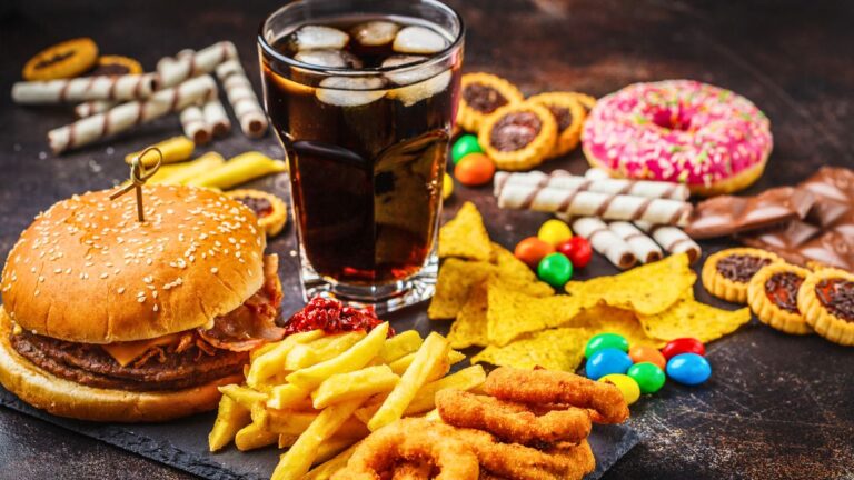 10 Flavor Secrets That Make Junk Food So Hard to Resist