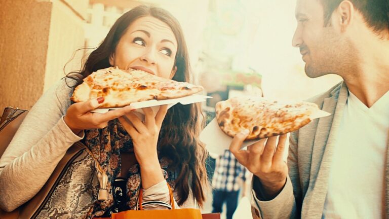 12 American Dining Habits That Make Locals Cringe Around the World