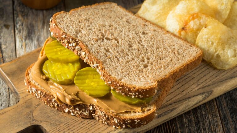12 Unexpected Food Pairings That Are Shockingly Delicious
