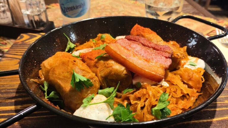 12 Sunday Dinners From the 1950s That Deserve a Revival