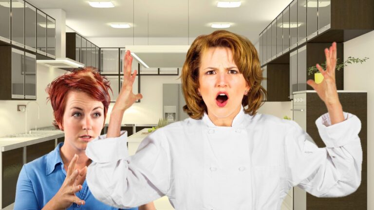 Chef Refuses to Serve Meals Outside Set Hours, and Tensions Boil Over