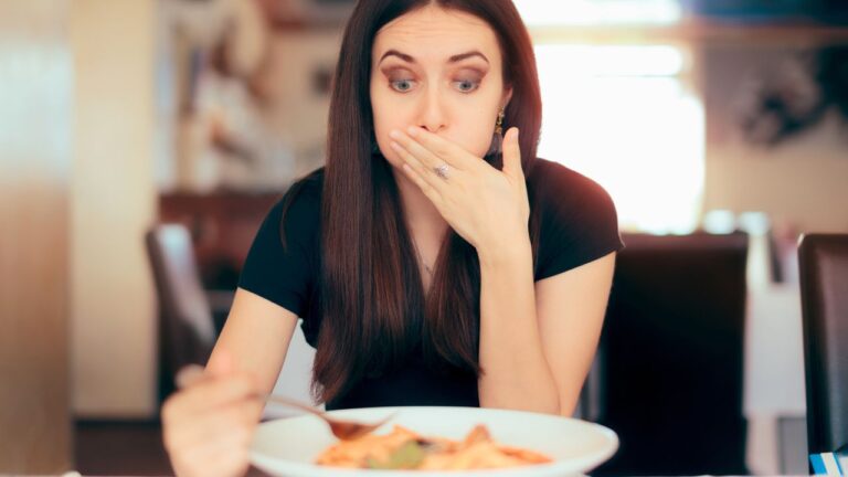 “Is This From Last Year?” Guest Refuses to Eat Thanksgiving Casserole Suspected to be 12 Months Old
