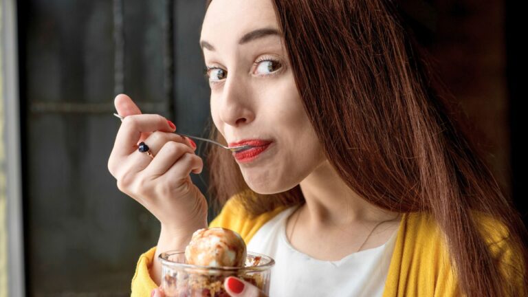 Woman Demands Host Stop Eating Dessert Because Her Daughter Can’t Have Any
