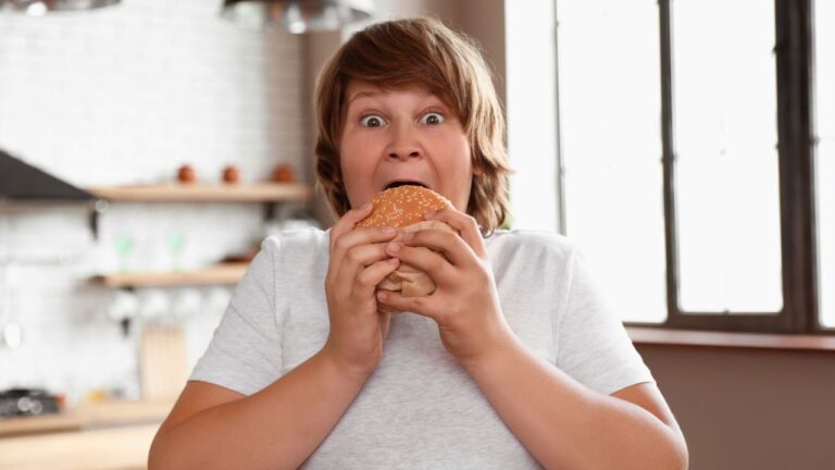 Mom Unsure How to Help Teen Who Keeps Eating Foods He’s Allergic To