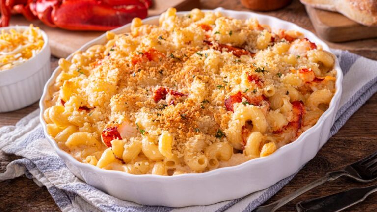 12 Unexpected Ingredients People Are Stirring Into Mac and Cheese Right Now