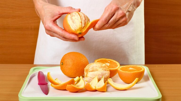 15 Foods You’re Throwing Out That Chefs Always Save