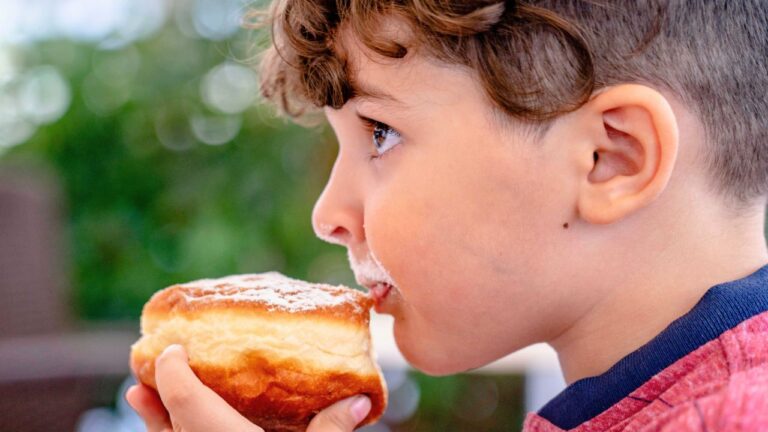 Heartbroken Grandmother Silenced: “I Watch My Grandson Suffer on a Diet of Junk and I Am Forbidden to Speak”