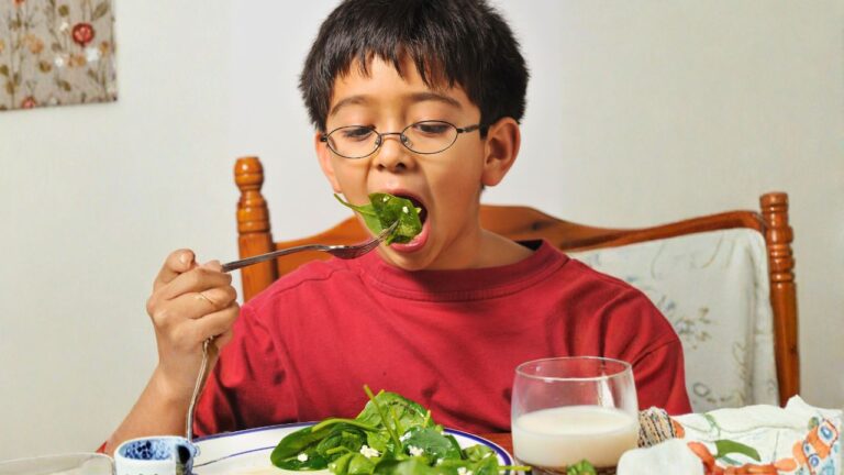 I Gave My Nephew a Ladle of Spinach. She Screamed for 5 Hours Because It Wasn’t a Full Meal.