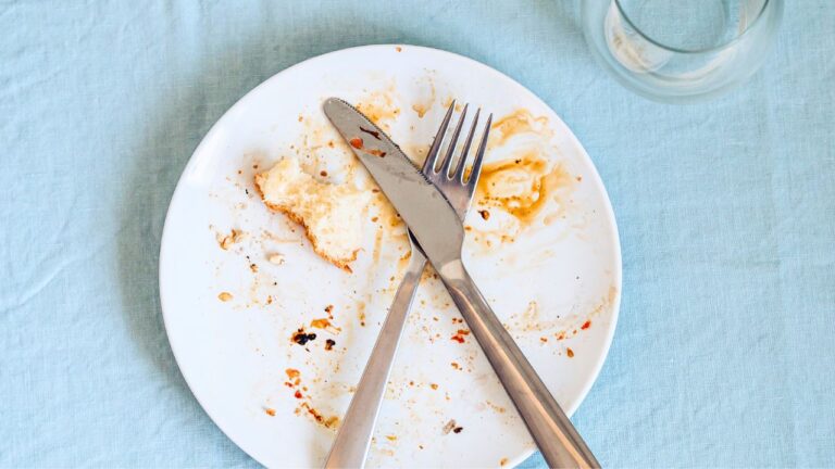 She Finished Her Starter. Then the Waiter Left Her Holding the Dirty Fork.