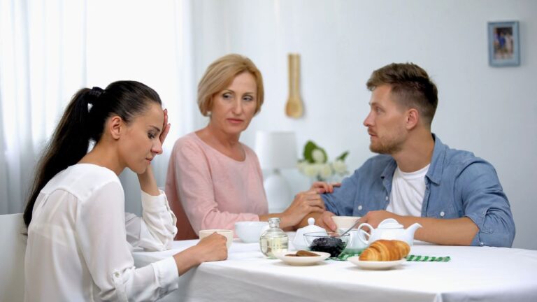 MIL Shames Wife For “Letting” Her Husband Cook Dinner