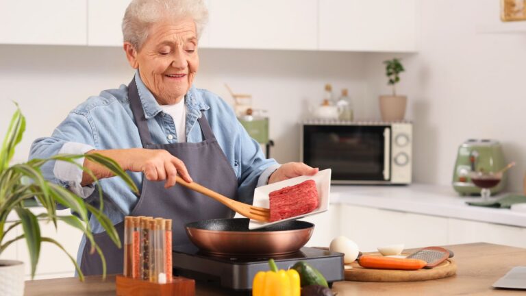 She Refuses to Eat My Food, Then Takes Over My Kitchen: DIL Suspects a ‘Power Play