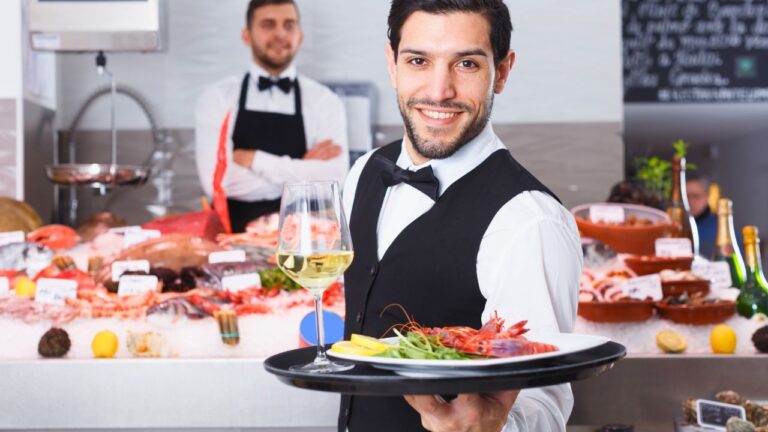 ‘Find a New Caterer’: Vegan Cousin Demands Bride Fire Vendor Over Mushrooms