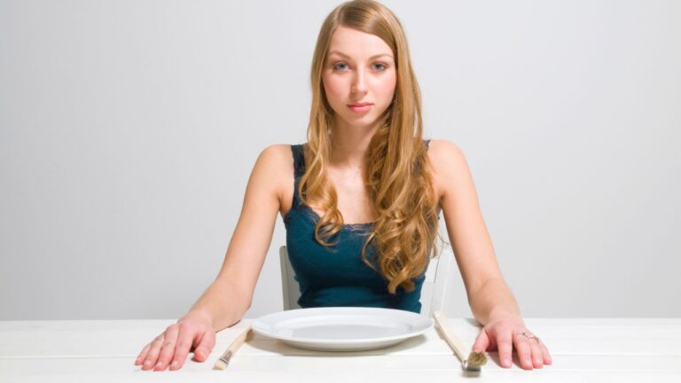 I Watched My Teen Starve at a Family Feast. Cousin Called Her Vegan Diet an ‘Expensive Inconvenience’.