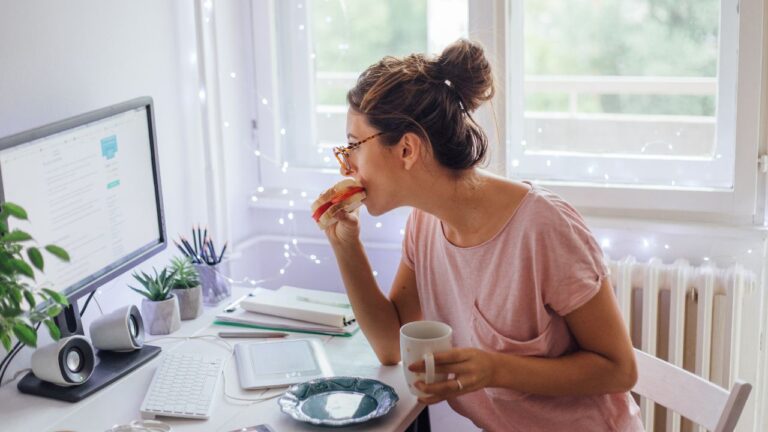 14 Sneaky Ways to Treat Yourself on a February Diet When Cravings Strike