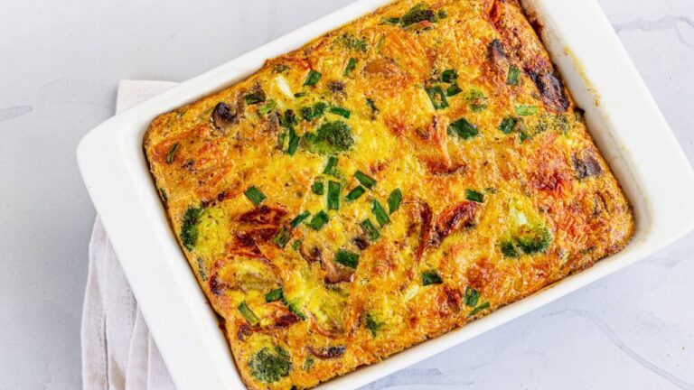 I Hate the Smell and Texture of Eggs. She Forced Me to Eat Her Casserole at the Family Table.
