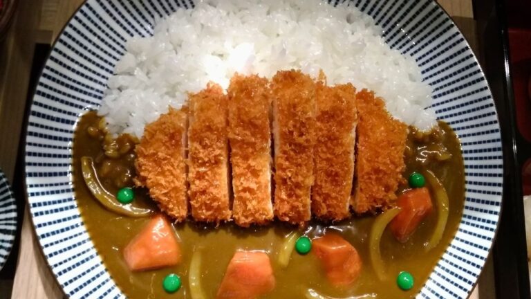 The Sushi Bar Had No Non-Seafood Entrees. I Was Shamed for Ordering the Kids’ Curry.
