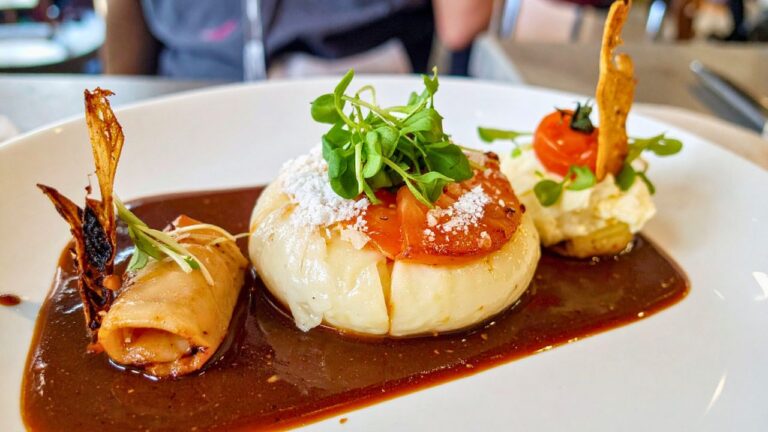 She Picked a Restaurant Charging $1,000 Per Person. I Refused to Pay the $3,000 Bill.