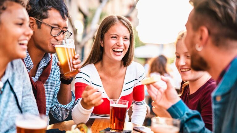 The Waiter Joked About Spiking Our Drinks. My Friends Called Me ‘Rude’ for Shutting Down His Harassment.