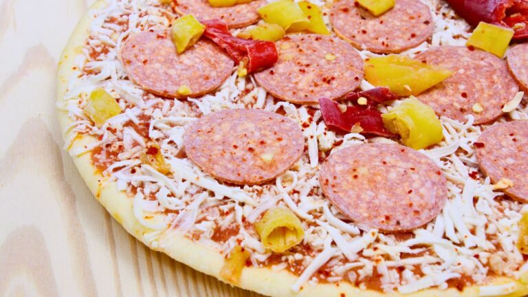 My Friend Invites Us To Dinner Weeks In Advance, Then Serves Store-Bought Pizza Or Makes Us Pay For Takeout