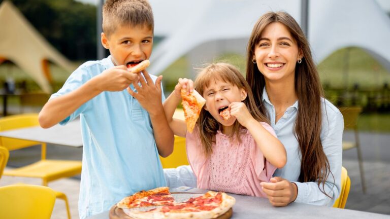 I Left Dinner in the Fridge for My Kids. My Husband Ate It All, Then Threw a Fit When the Emergency Pizza Arrived.