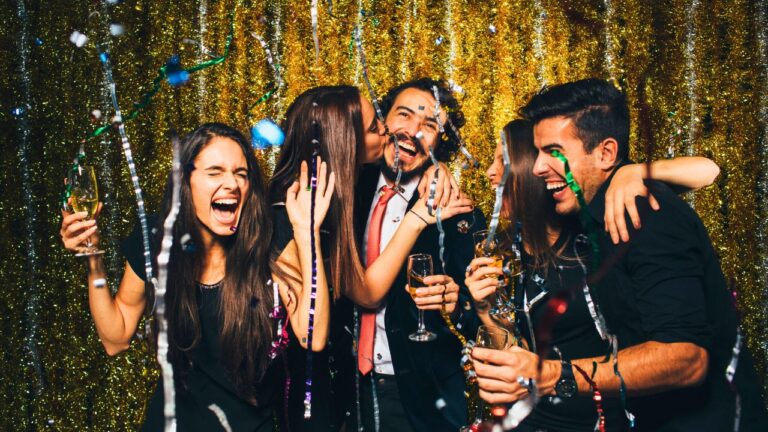 The New Year’s Eve Menu Was ‘Dry.’ I Cancelled My RSVP to Go Drinking Instead.